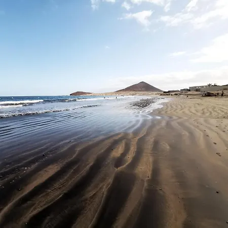 아파트 Home2book Cozy Beachfront Retreat In