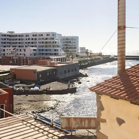 아파트 Home2book Cozy Beachfront Retreat In *